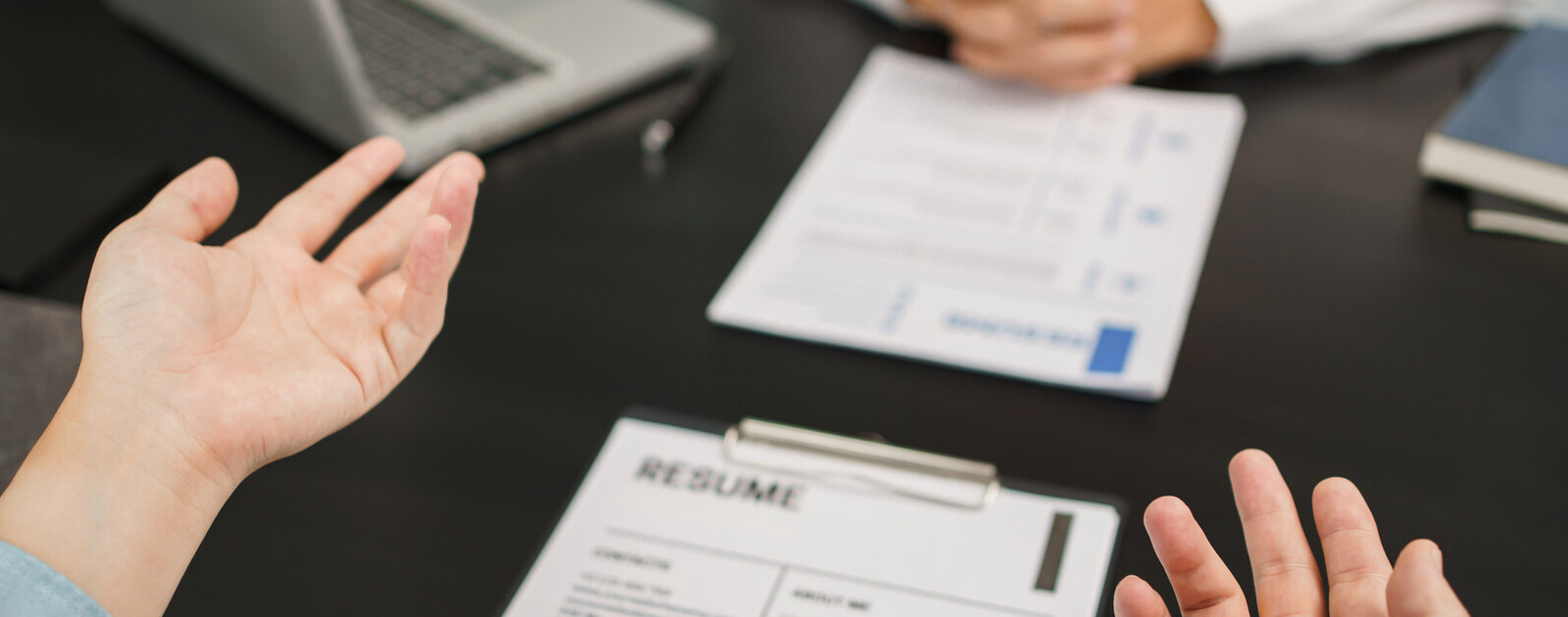 CV Professionnel : Les 7 Erreurs Qui Ruinent Vos Chances